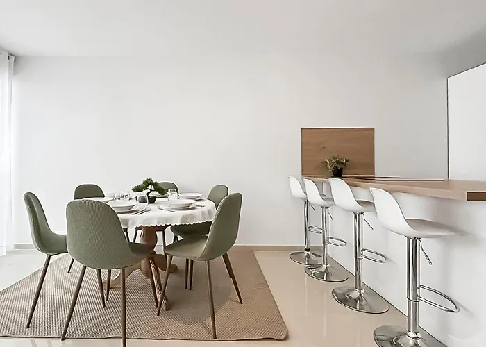 Evasion Douce En Centre-ville De St-raphael アパート *