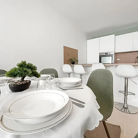 Appartement évasion Douce En Centre-ville De St-raphaël *