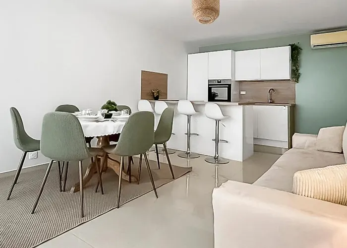 Evasion Douce En Centre-ville De St-raphael *