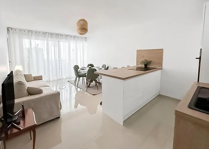 Evasion Douce En Centre-ville De St-raphael Apartman *